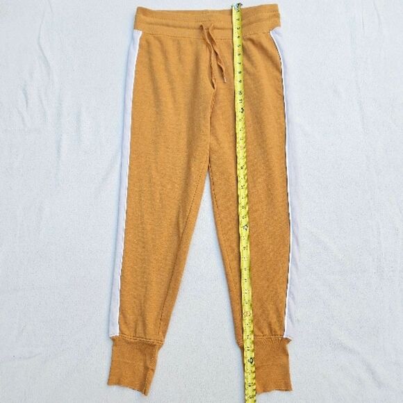 Aeropostale Tan and White Jogger Sweatpants - Picture 2 of 10